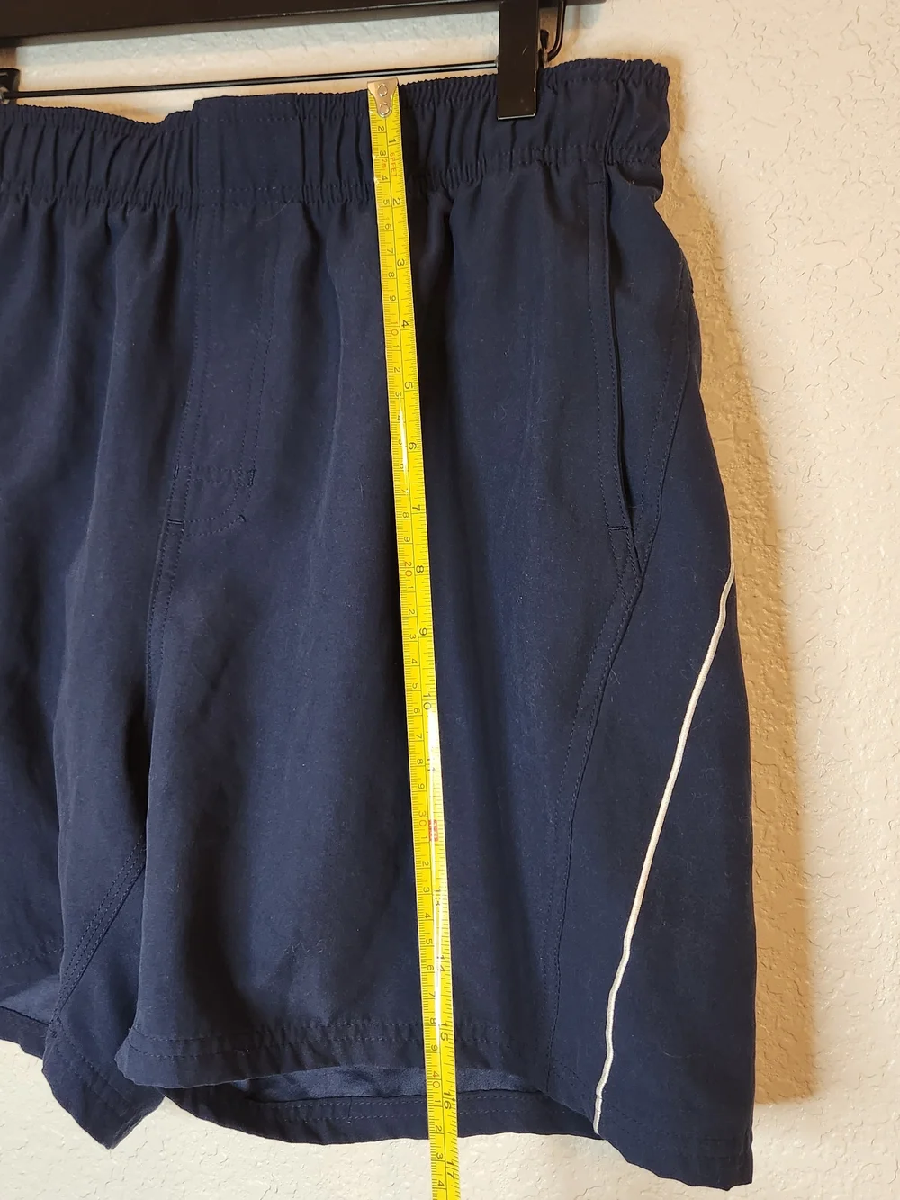 Vintage Nike Mens L Faded Travis Scott Big Swoosh Above Knee Lined Cargo Shorts